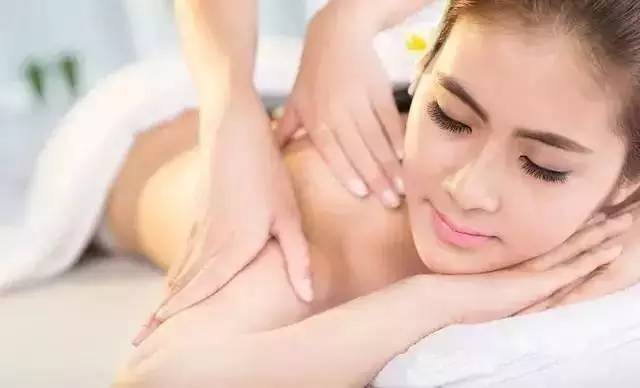 颈部堵了,就像有人卡住你的脖子